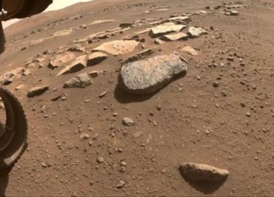 مریخ نورد پشتکار در جایی که قبلا دریاچه بوده سنگ آتشفشانی پیدا کرد